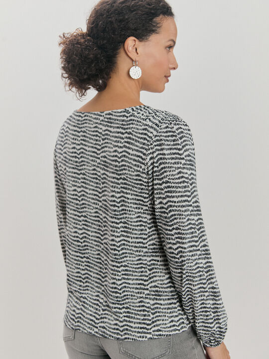 CAMISETA PIEZA HOMBRO Estampado 2 image number null