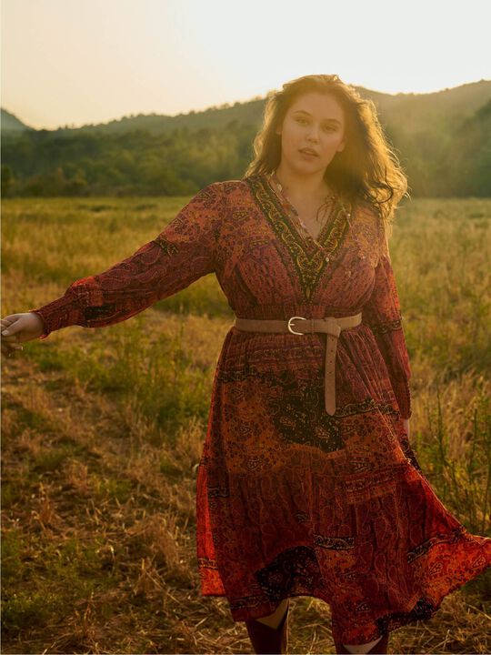 VESTIDO PAISLEY VOLANTE Barro image number null