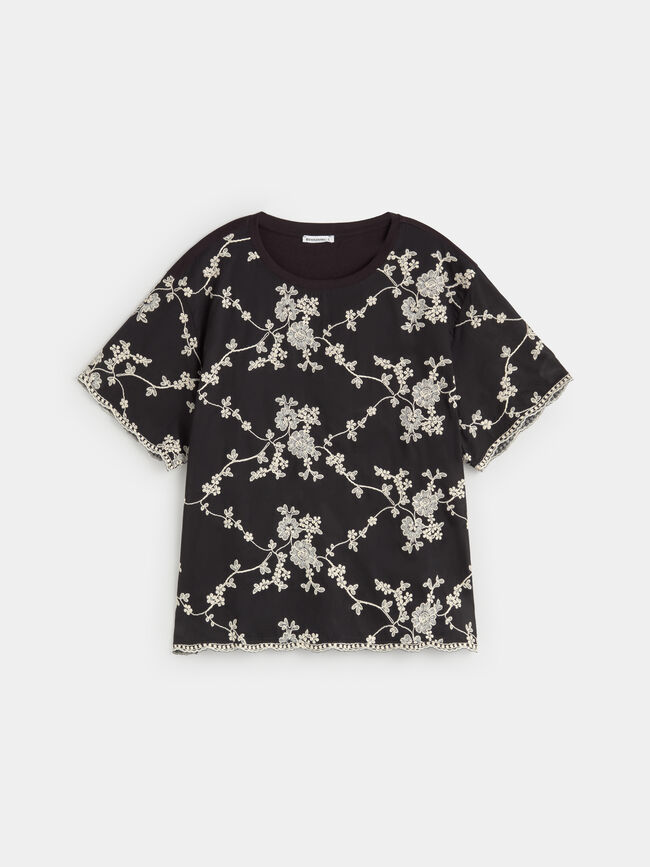 CAMISETA M/C BORDADA Negro