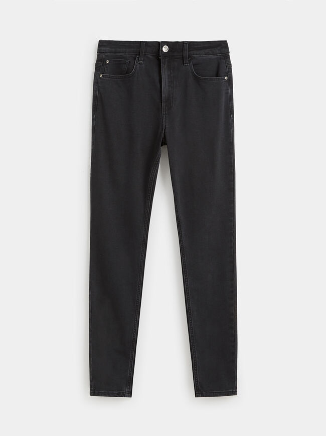 Vaquero pitillo básico Black wash