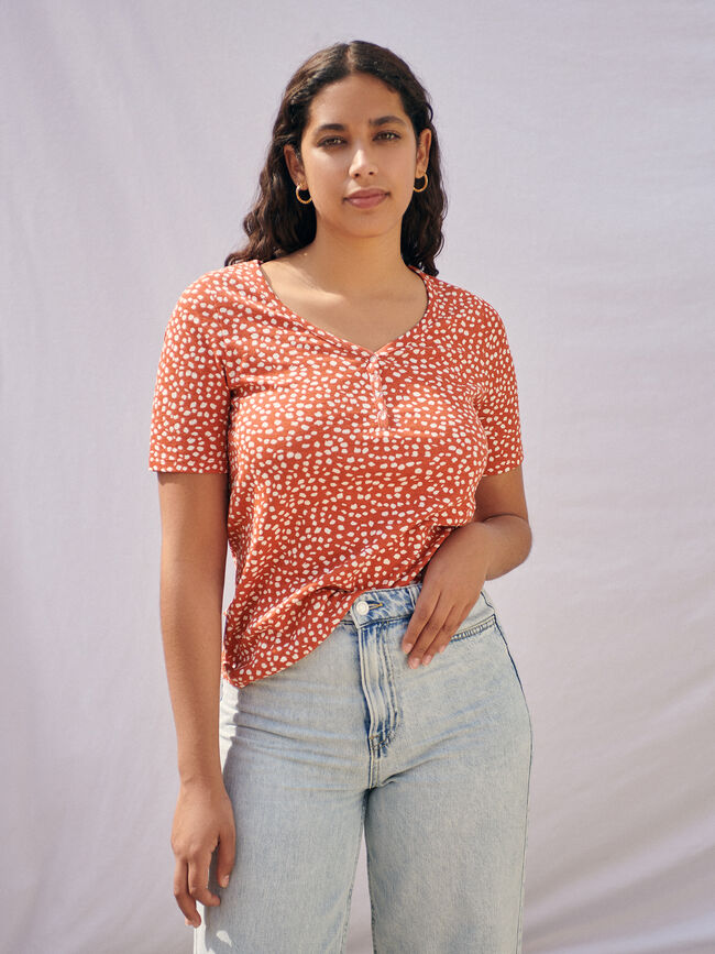 Camiseta estampada detalle botones Estampado 4