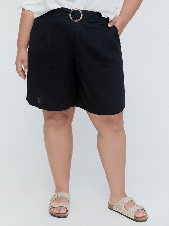 BERMUDA CON CINTURON Negro