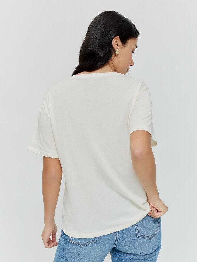 CAMISETA BOLSILLO CROCHET BLANCO ROTO