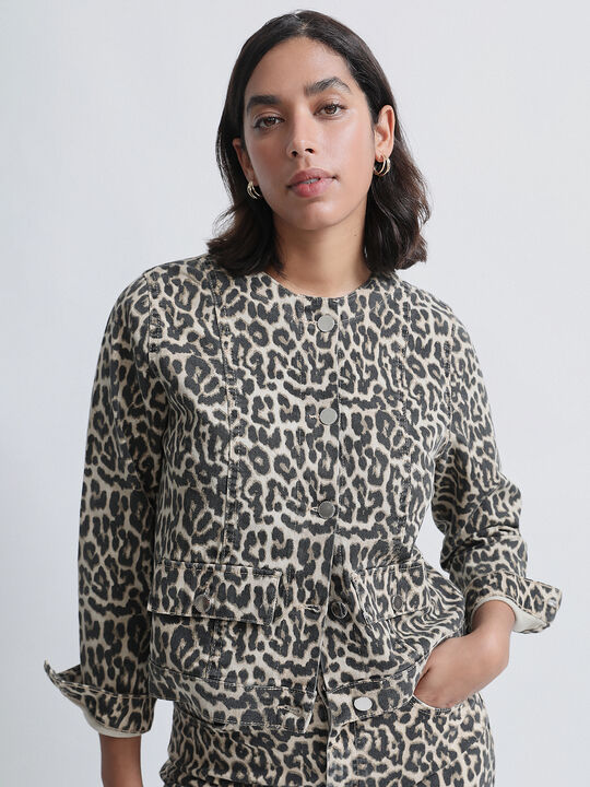 CAZADORA CORTA ESTAMPADA Estampado 3 image number null
