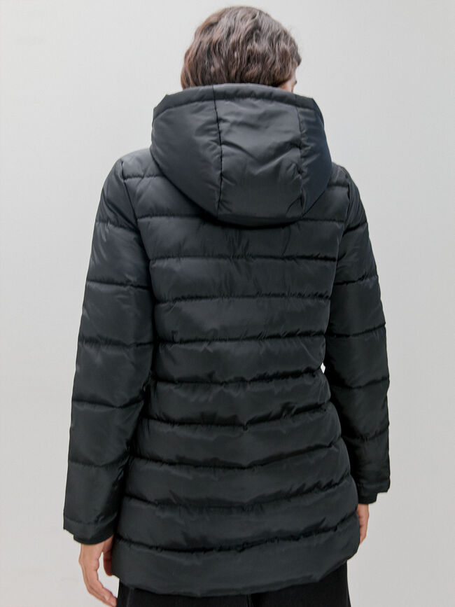 CHAQUETA LARGA ACOLCHADA Negro