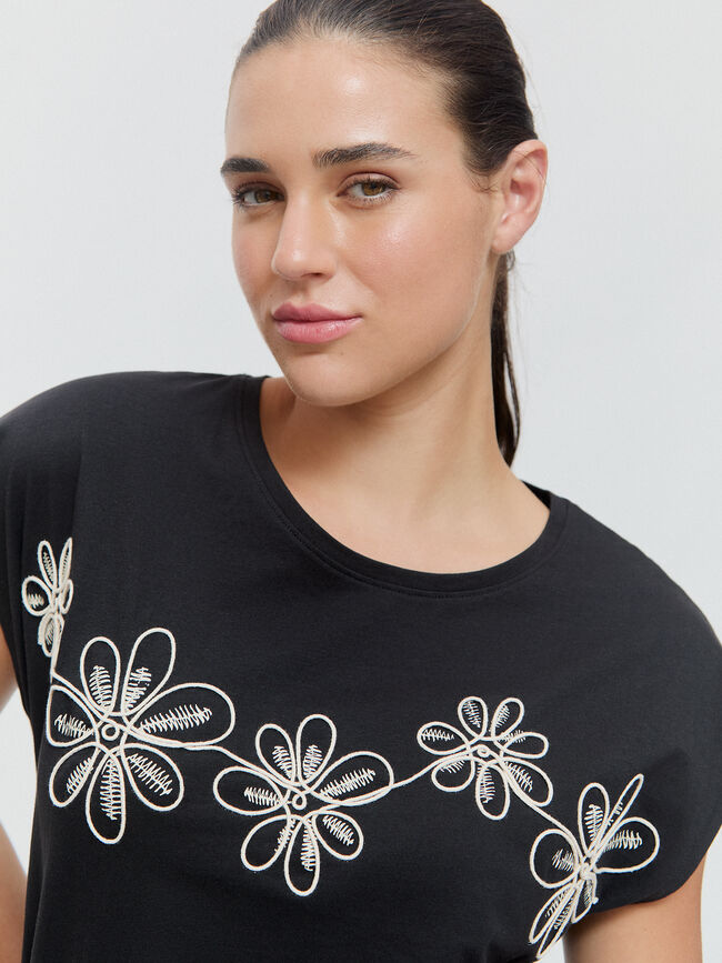 CAMISETA POSICIONAL FLORES Negro