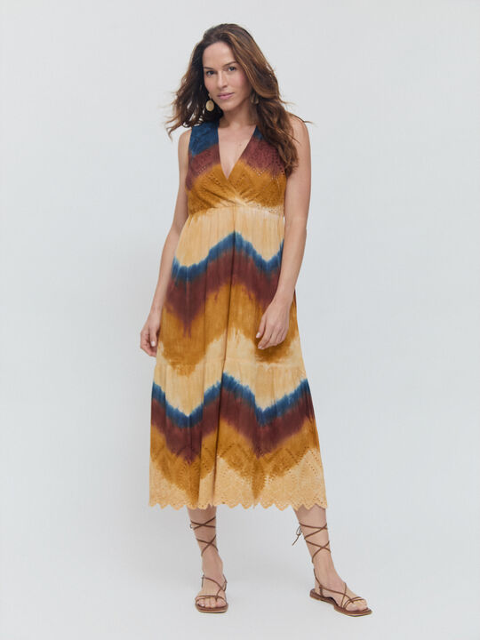 VESTIDO BORDADO SUIZO Marron image number null