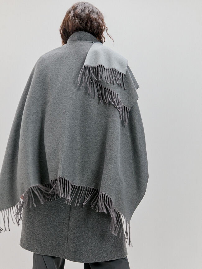PONCHO BÁSICO LISO Gris