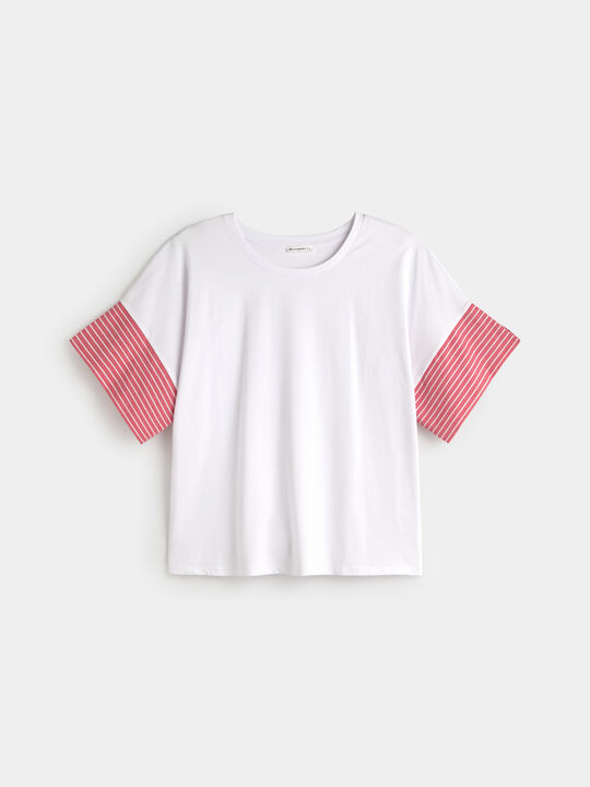 CAMISETA DETALLE MANGA Rojo image number null