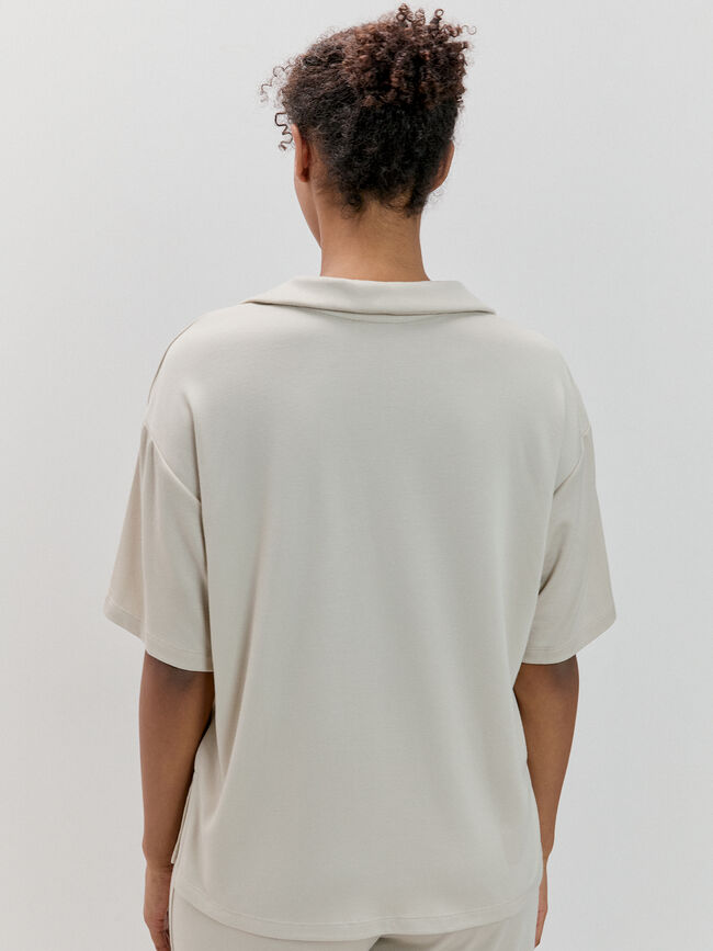 CAMISETA CUELLO CAMISERO Piedra