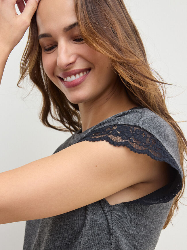 CAMISETA ENCAJE SISAS Gris Oscuro