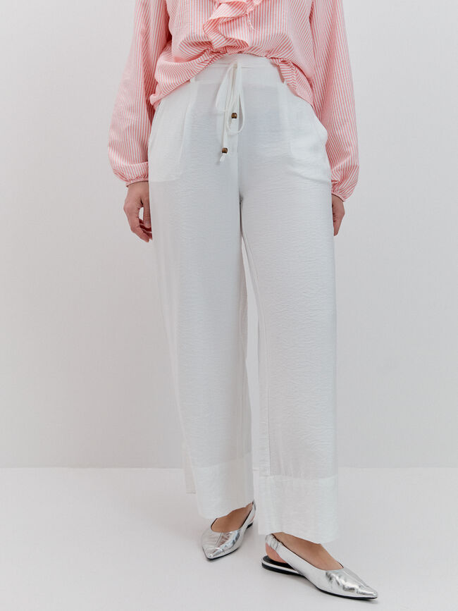 PANTAL&Oacute;N DETALLE BAJO Blanco Hueso