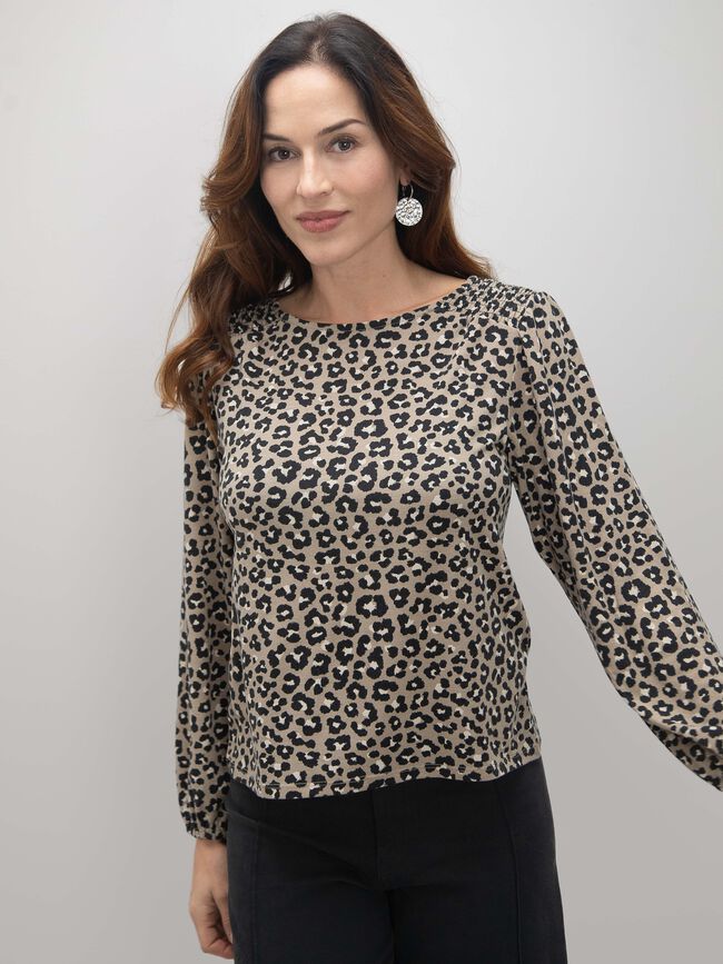 CAMISETA PIEZA HOMBRO Estampado 1