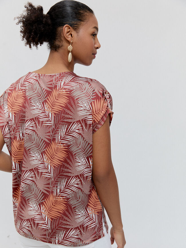 CAMISETA ESCOTE PICO Estampado 2