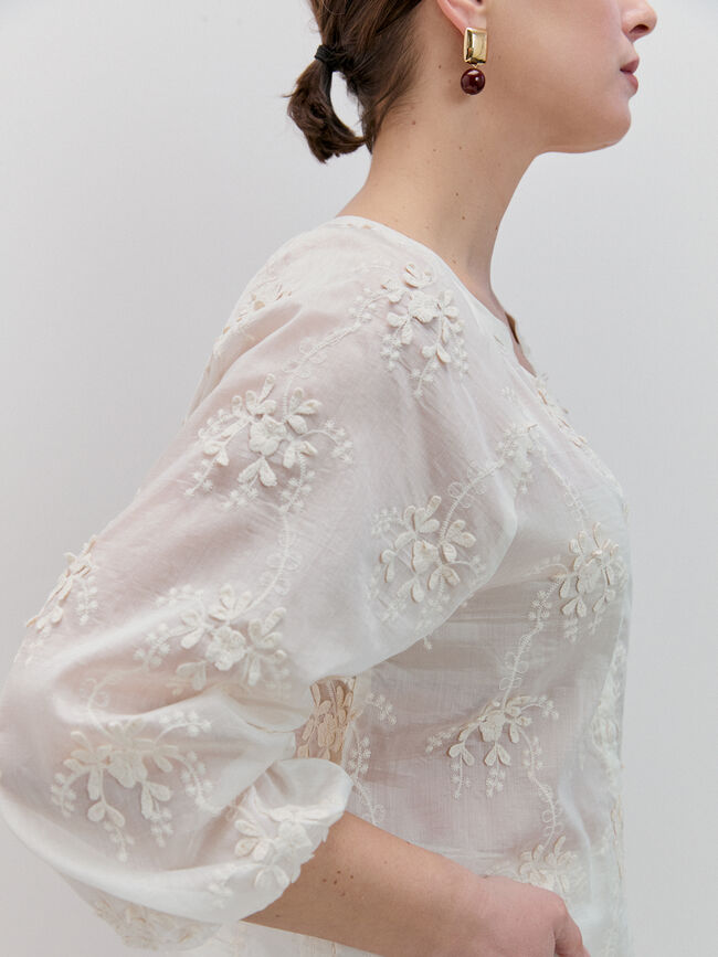 CAMISA FLOR 3D Beige