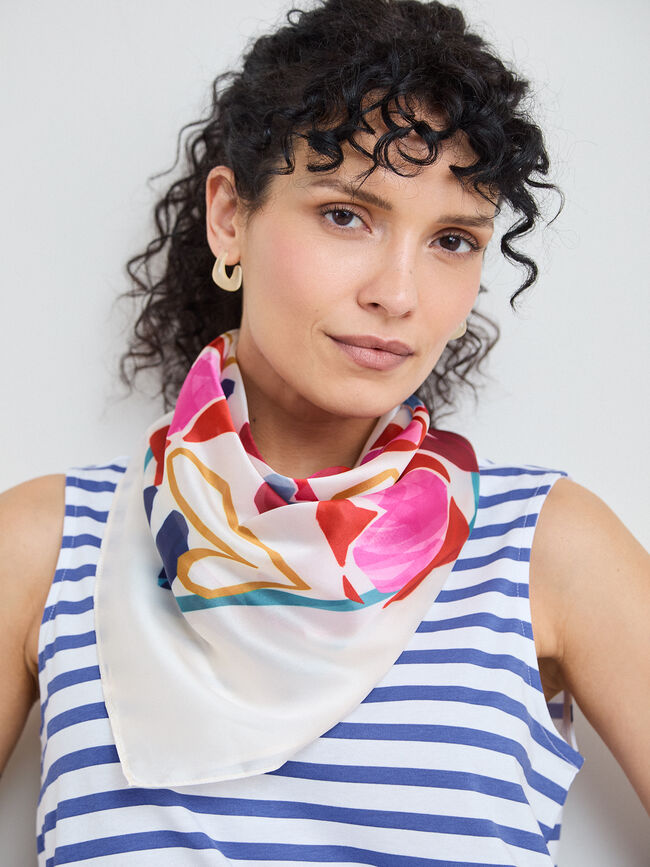 PA&Ntilde;UELO DETALLE CORAZONES Crudo