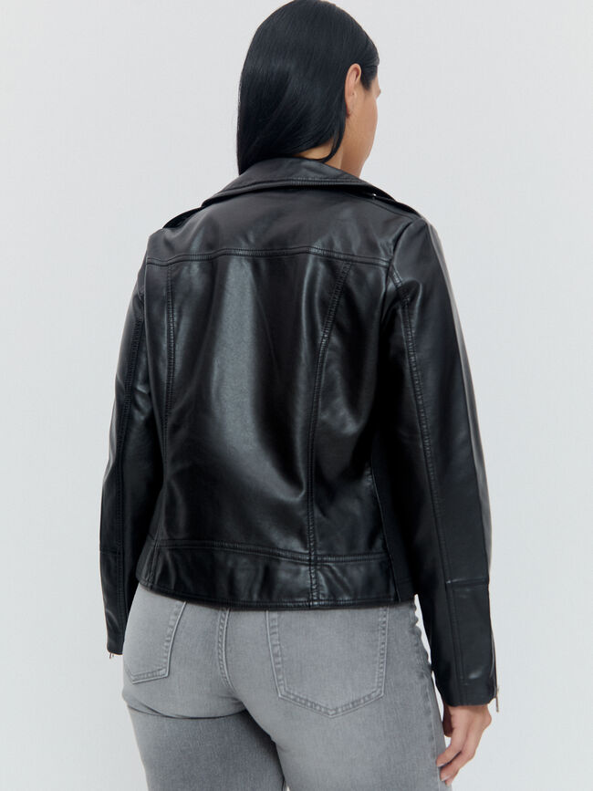 CAZADORA DETALLES CREAMELLERA Negro