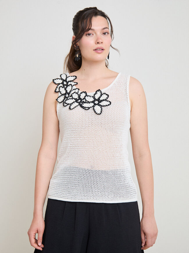 TOP DETALLE FLOR Crudo