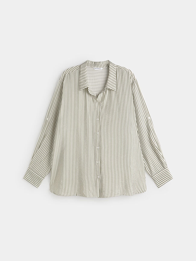 CAMISA DETALLE CHARRETERA Frambuesa