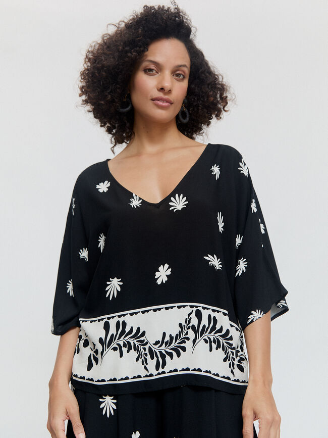 BLUSA ESTAMPADA Negro