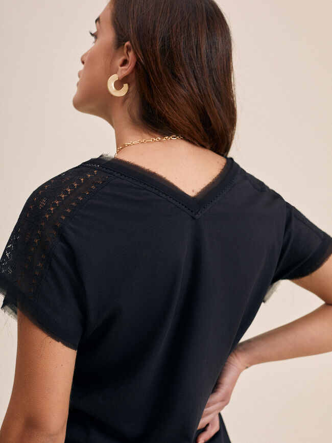 Camiseta cuello pico 100% algodón Negro