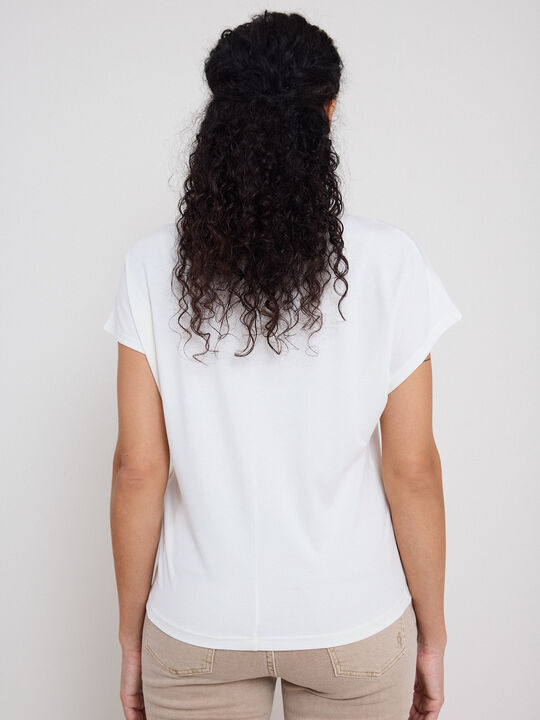 CAMISETA BOTONES HOMBRO FLU&Iacute;DA Crudo image number null