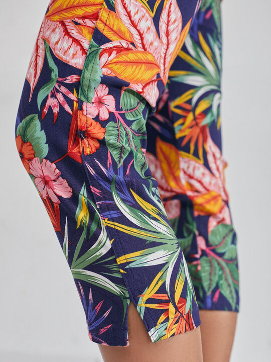Pantalón capri estampado Azul Marino image number null