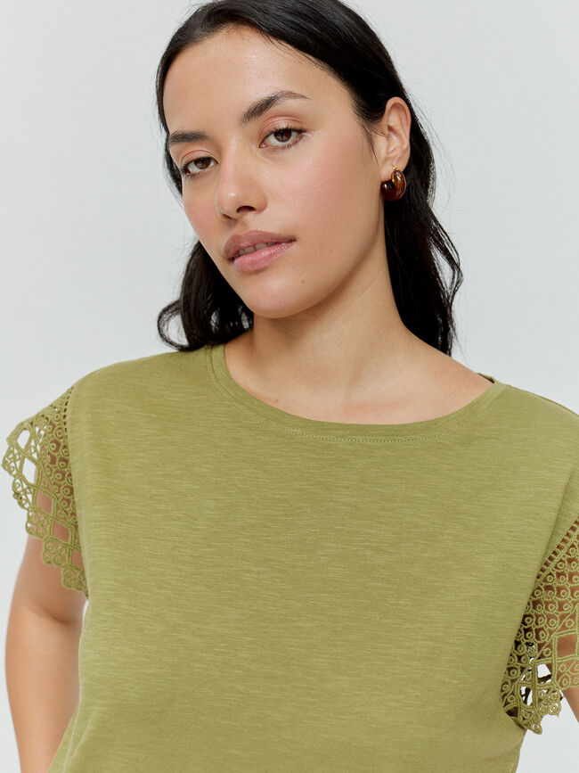 CAMISETA DETALLE Oliva