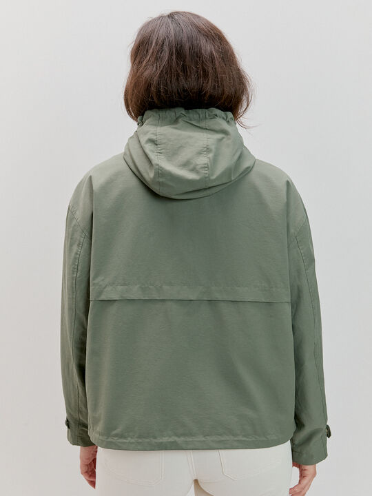 PARKA B&Aacute;SICA CAPUCHA kaki oscuro image number null