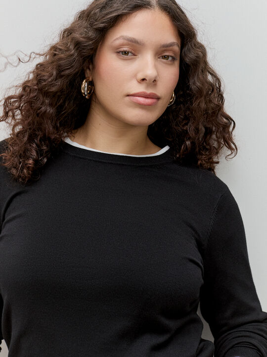 JERSEY CUELLO REDONDO Negro image number null