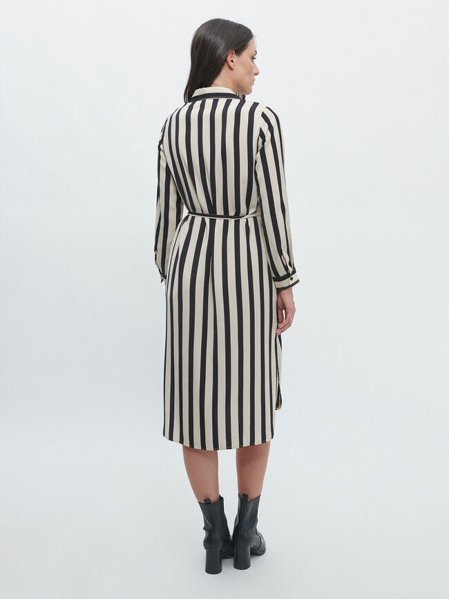 Vestido camisero satén Negro