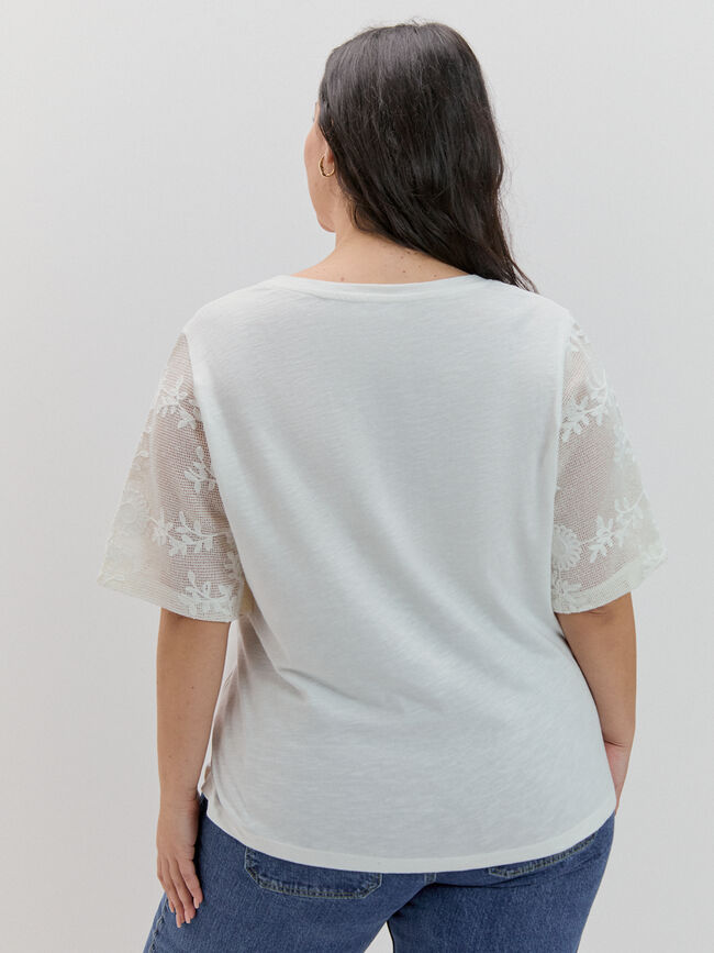 CAMISETA MANGA BORDADA Crudo