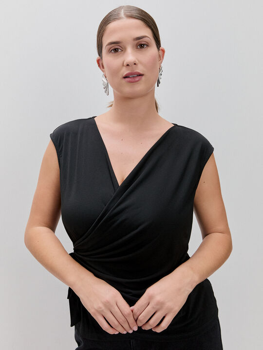 CAMISETA CRUZADA LAZO Negro image number null