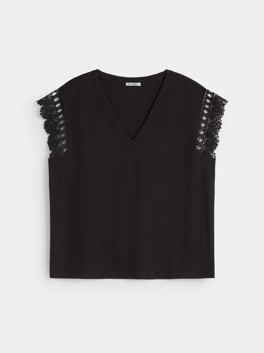 CAMISETA DETALLE Negro image number null