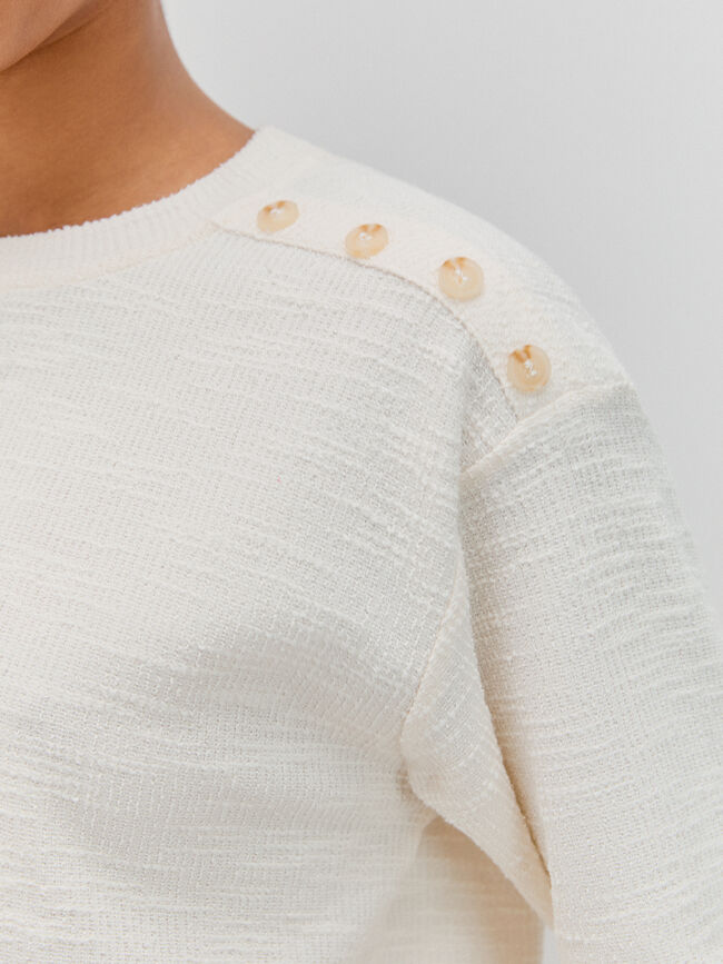 CAMISETA DETALLE BOTONES Crudo