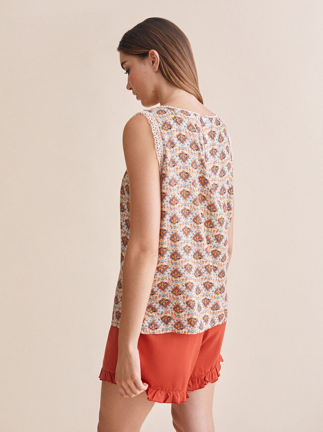 Blusa detalle crochet Estampado 1