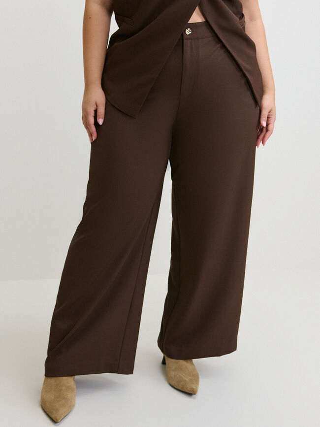 PANTAL&Oacute;N CONJUNTO CHALECO Chocolate