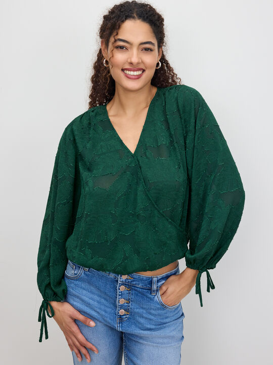 BLUSA ABULLONADA TRANSPARENCIAS Botella image number null