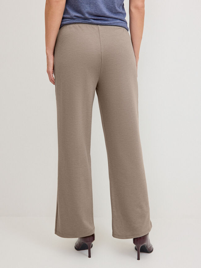 PANTAL&Oacute;N TWILL EL&Aacute;STICO NERVIO Beige