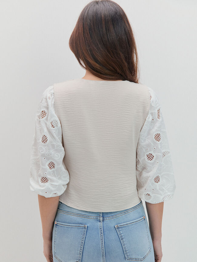 CHALECO BOTONES PEQUE&Ntilde;OS Marfil