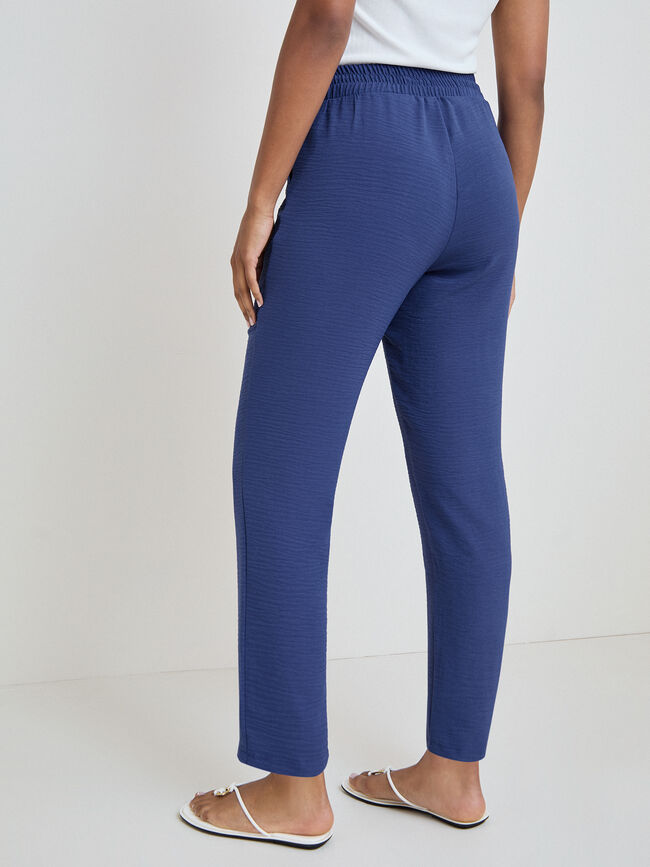 PANTAL&Oacute;N JOGGER AZUL TINTA