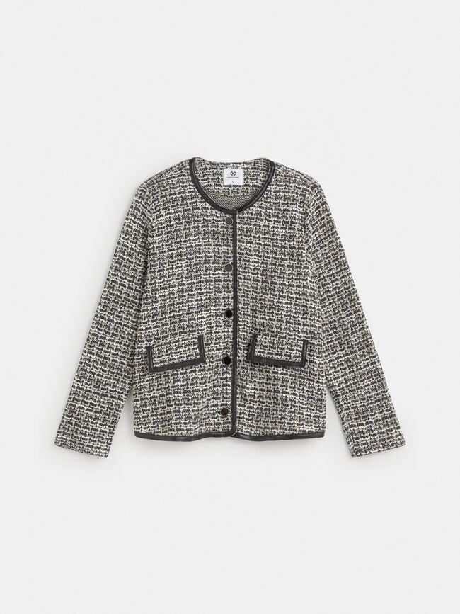 CHAQUETA DETALLE PU Negro