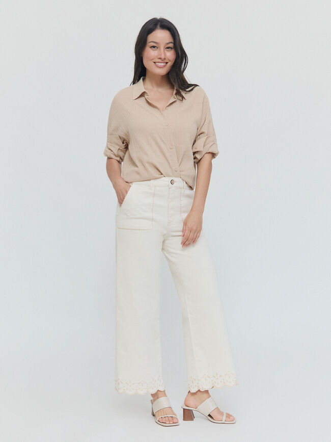 PANTALON DETALLE BORDADO Crudo