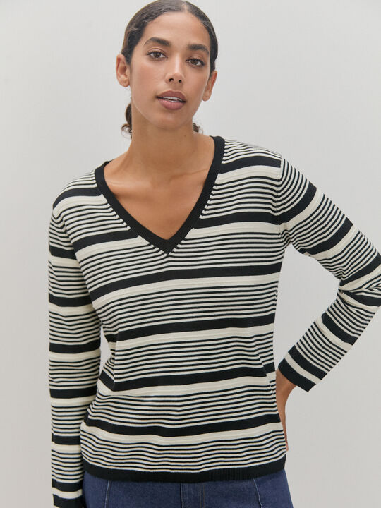 JERSEY CUELLO PICO Crudo image number null