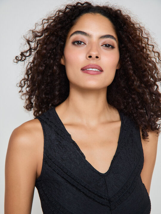 CAMISETA BLONDA ENCONTRADA Negro image number null