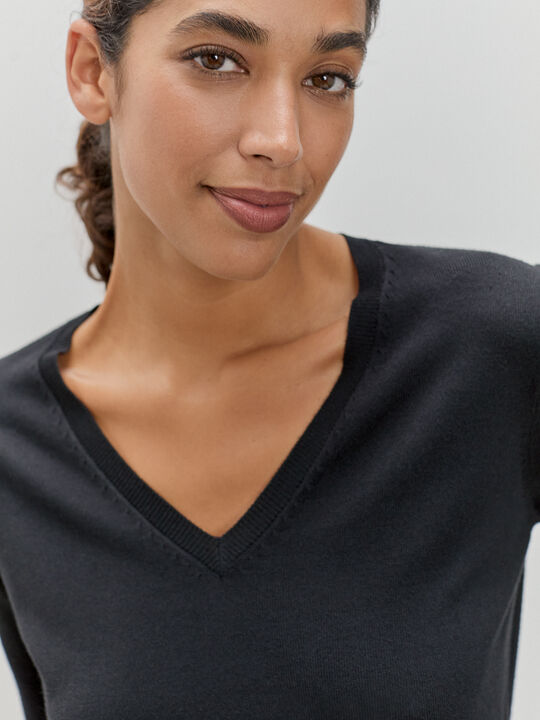 JERSEY CUELLO PICO Negro image number null