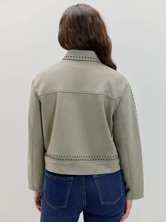 CAZADORA DETALLES TRENZADOS kaki claro image number null