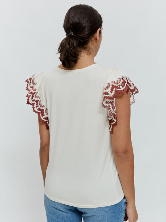 CAMISETA FORNITURA CONTRASTE Blanco Hueso image number null