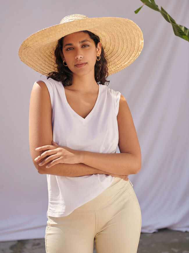 Camiseta cuello pico 100% algodón Blanco Optico