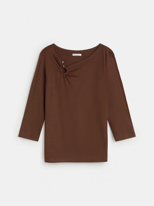 CAMISETA ESCOTE ASIMETRICO Marron image number null
